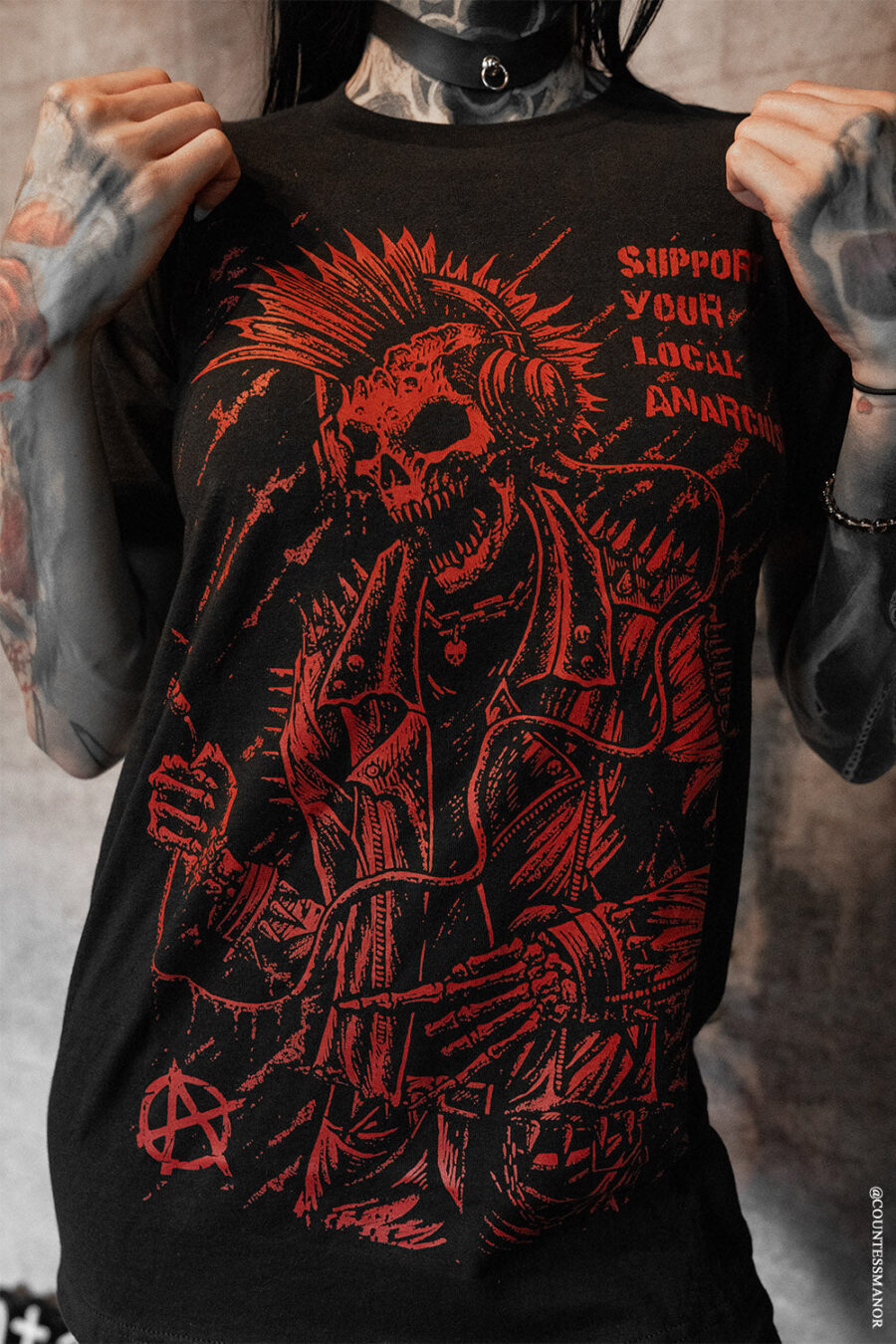 Punk's Not Dead T-shirt [Red]