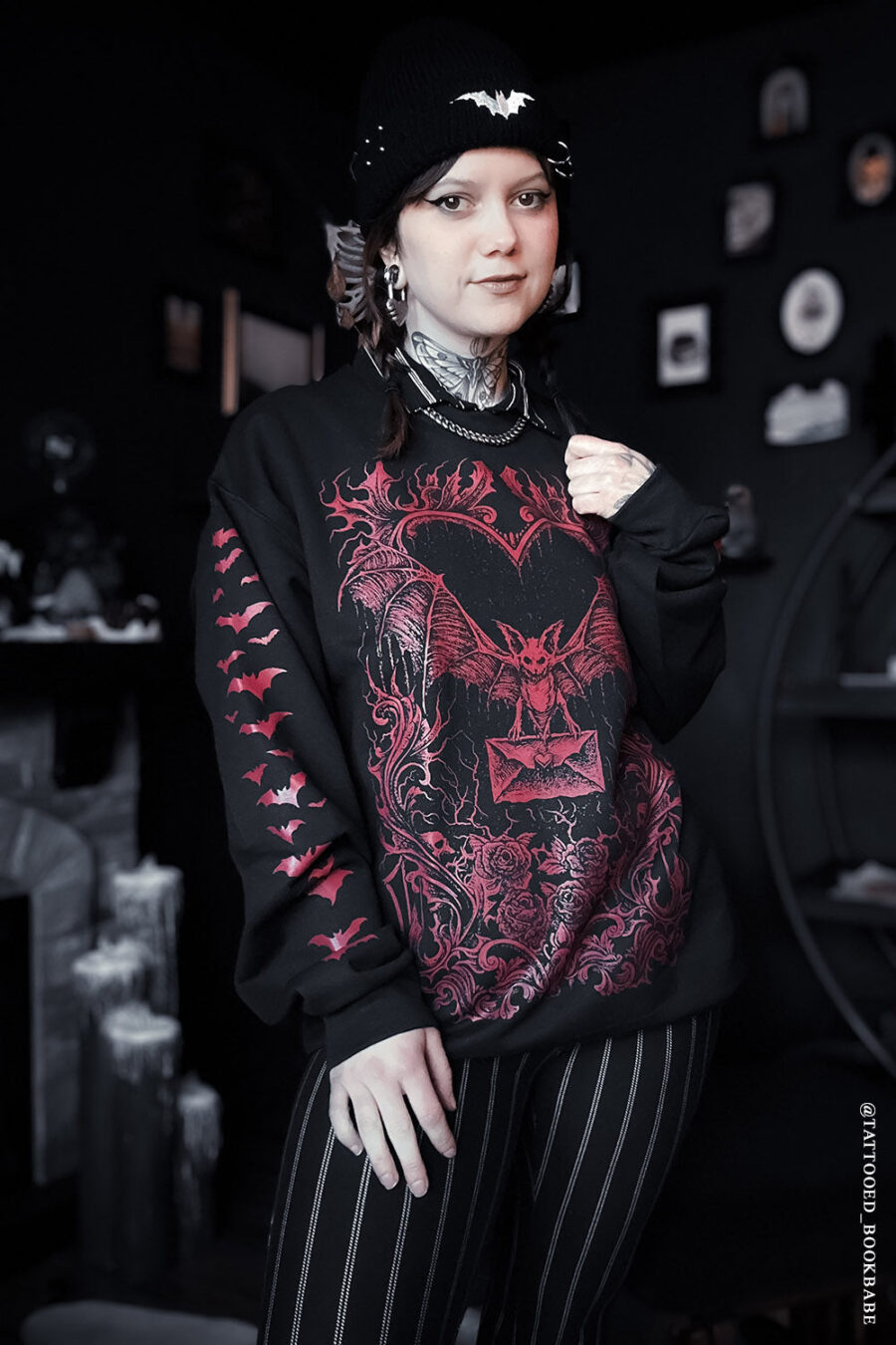 Bat Romance Sweatshirt [BLOOD RED]