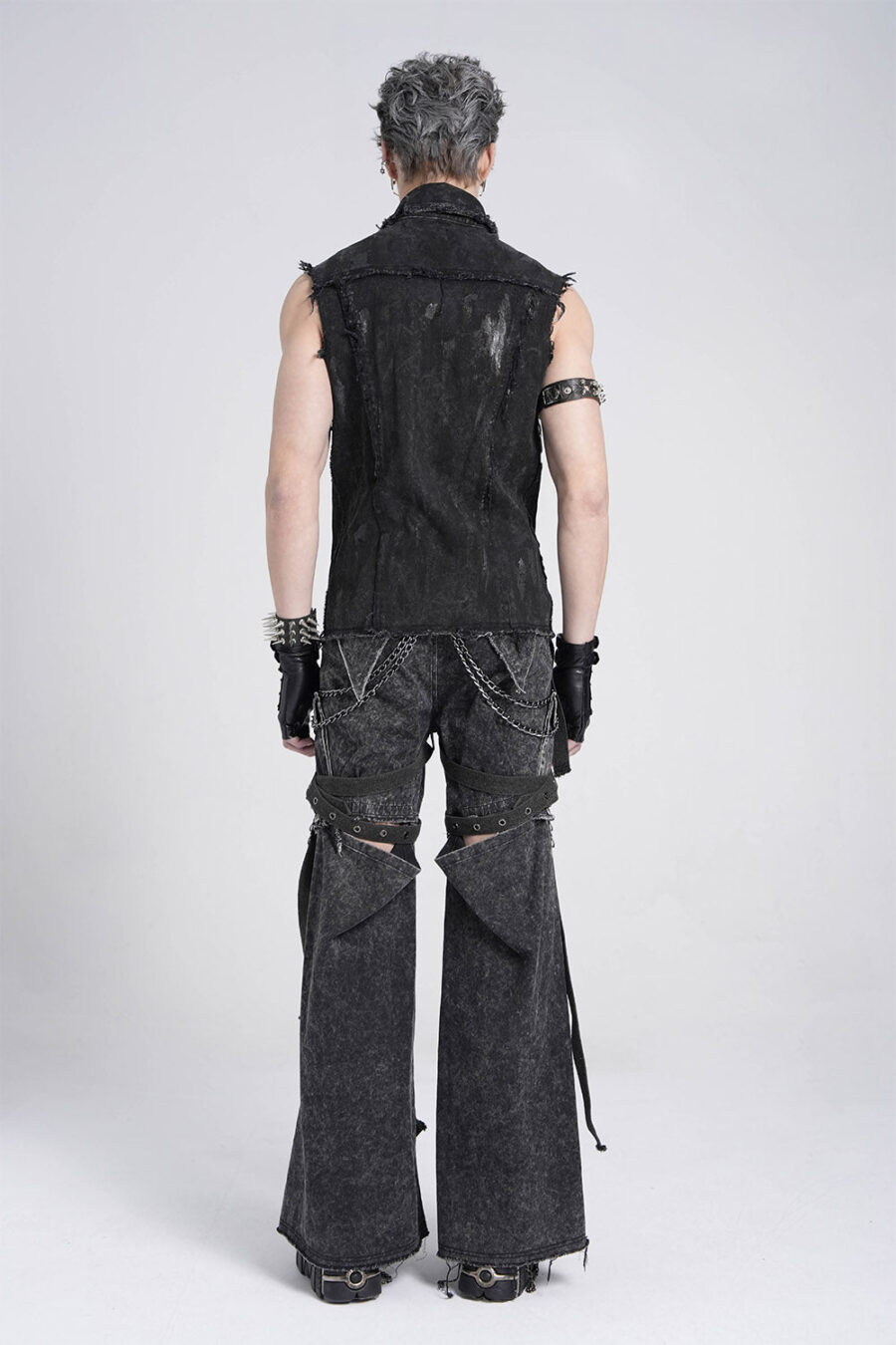 Mutiny Distressed Sleeveless Vest
