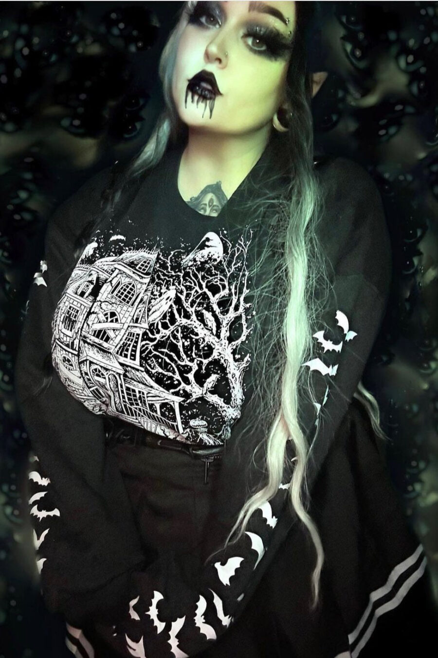 Haunted Mansion Sweatshirt [White]