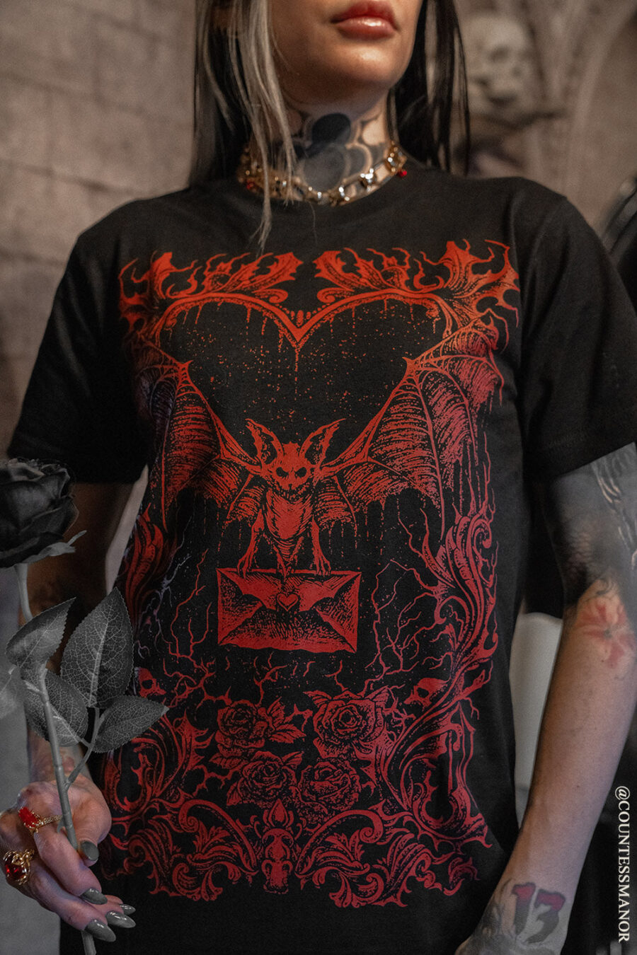 Bat Romance T-shirt [Blood Red]