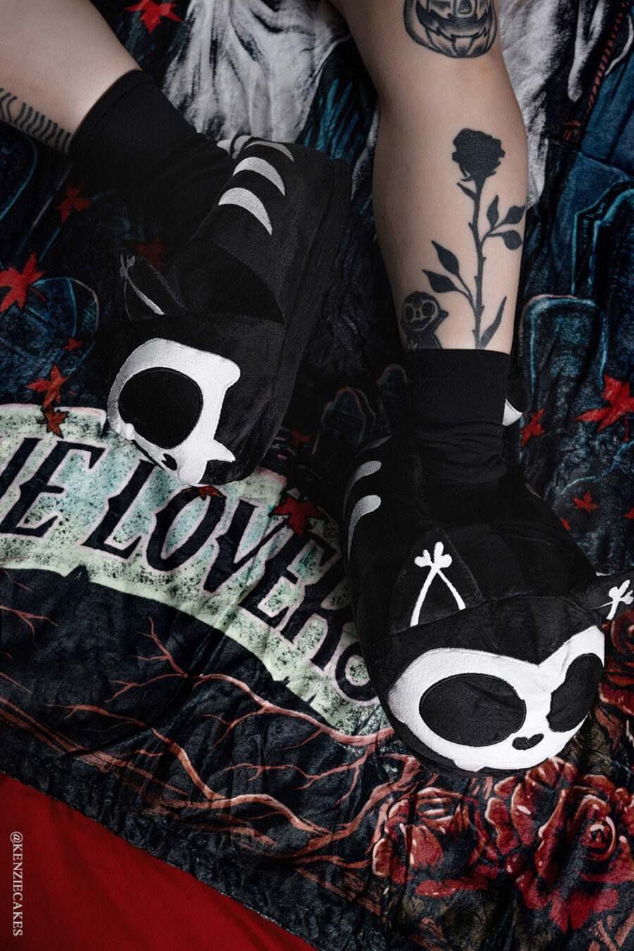 Skelekitty Slippers