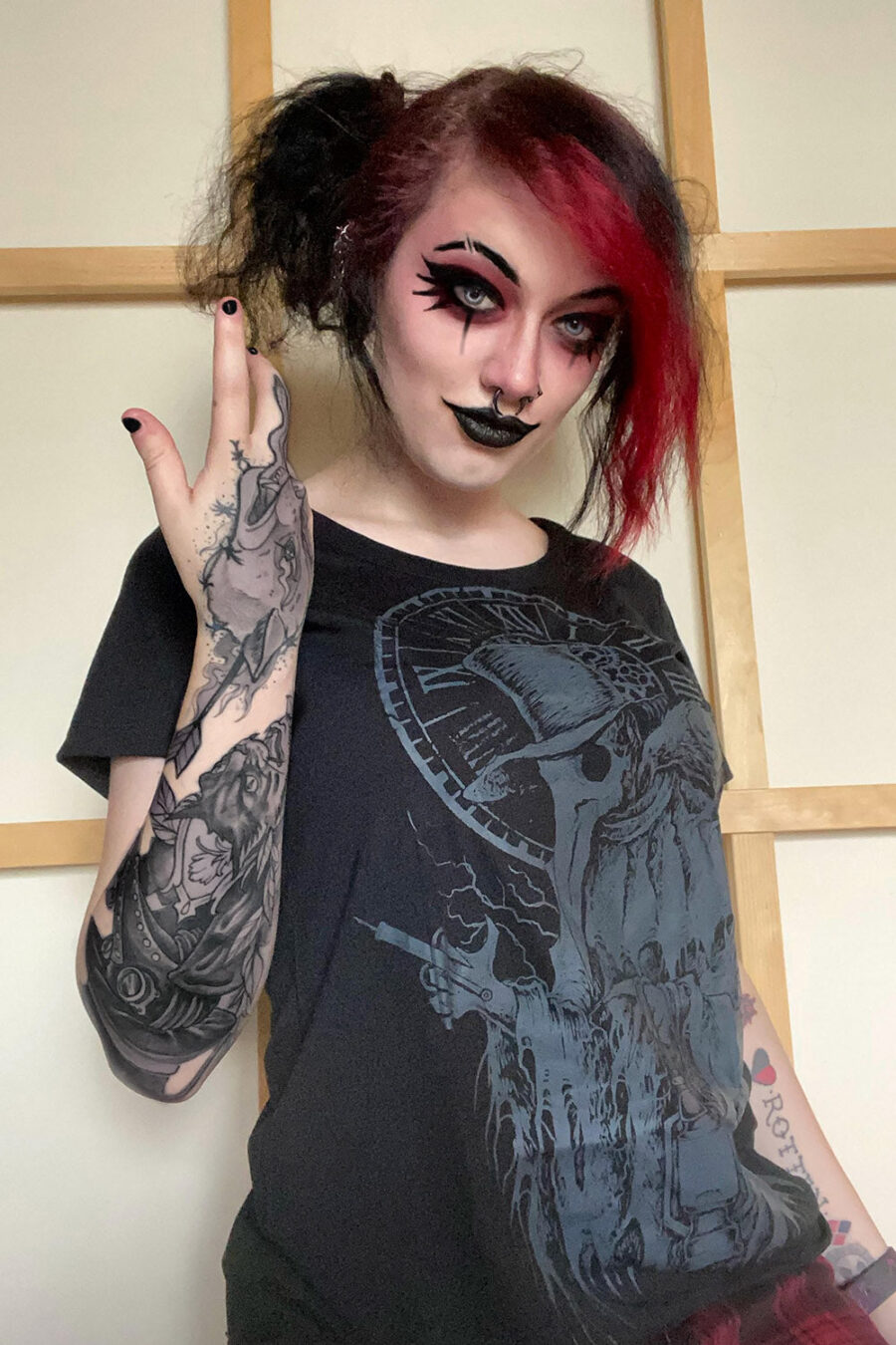 Plague Doctor T-shirt [GREY ASHES]